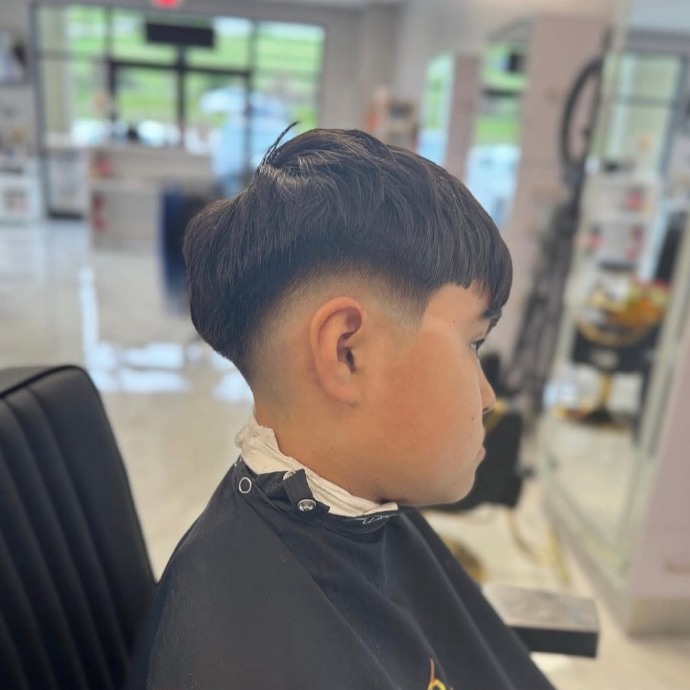 Corte Para Niños/Infant Haircut at Poppy Hair Salon By Yani in Sevierville, TN