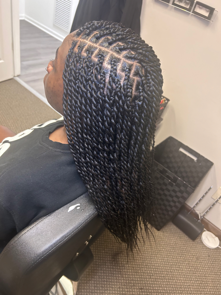 Medium Senegalese (20inches)