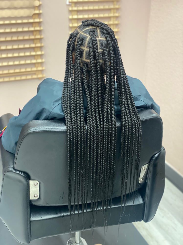Large Knotless Braids