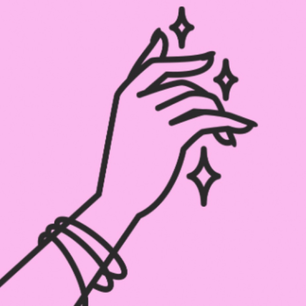 Hand Chain at Glow Up Beauty in 70769