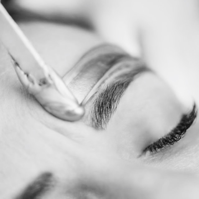 Brow Wax & Shape