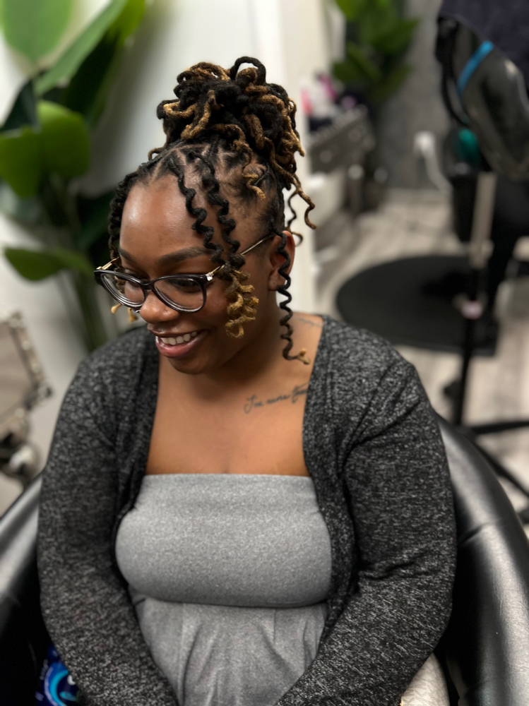 Loc Retwist & Basic Style