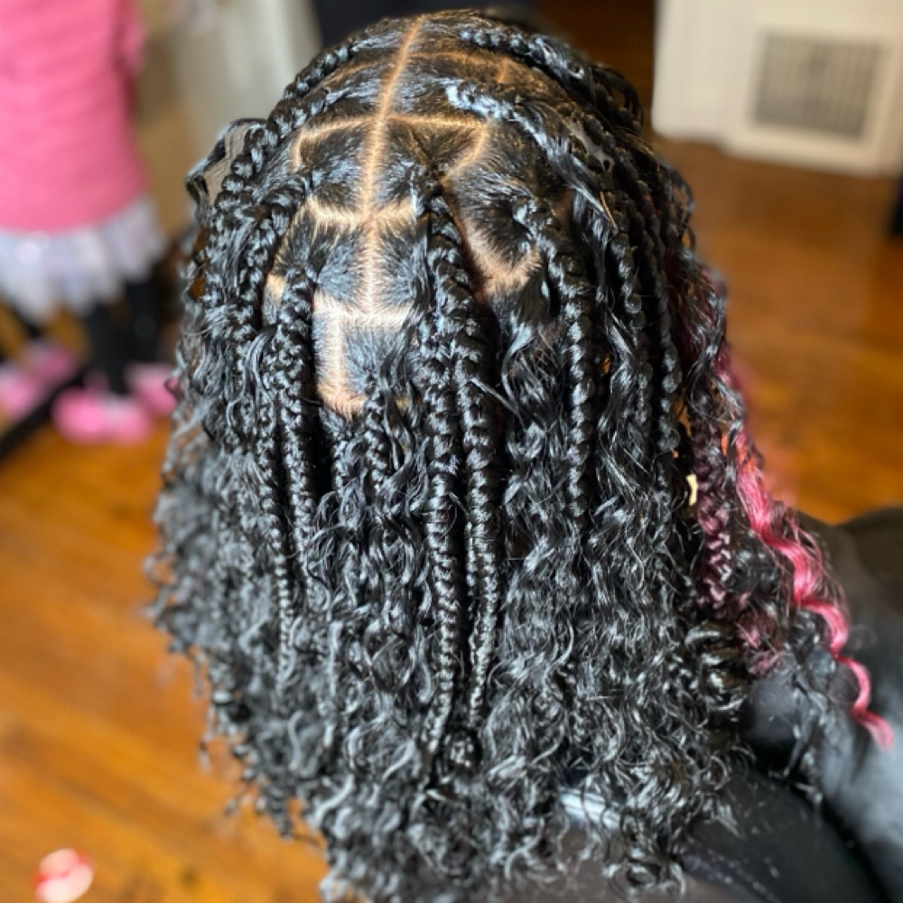 Boho Knotless Bob at DLUXE Effect in Saint Louis, MO