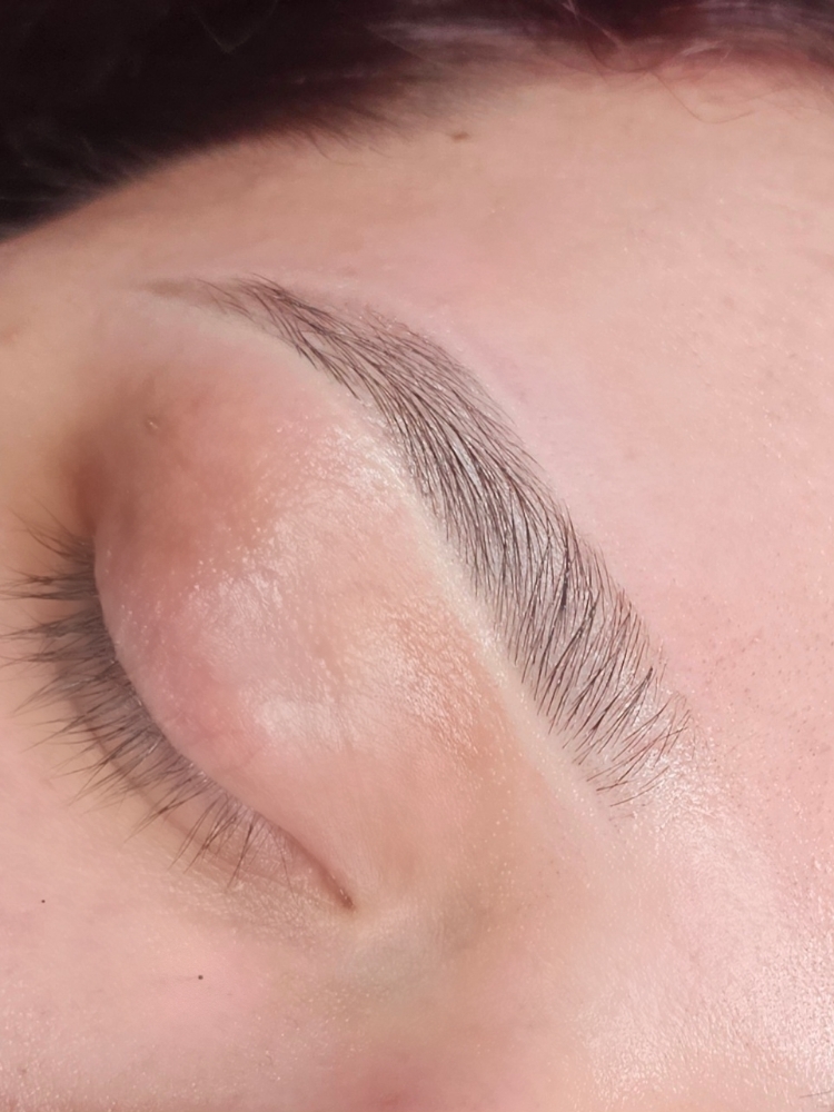 Eyebrow Clean Up