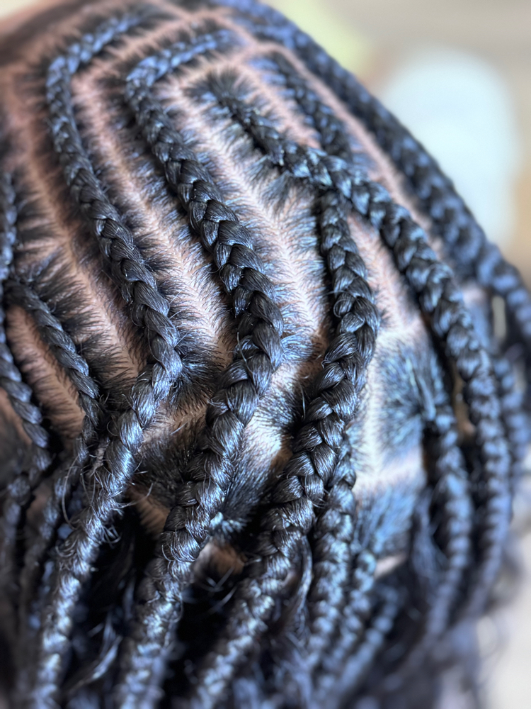 1/2 Stitch 1/2 Med Knotless at Makemeupshaq LLC in Reynoldsburg, OH