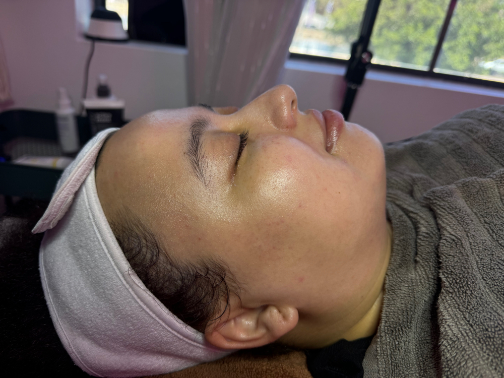 Custom 60 Min Facial