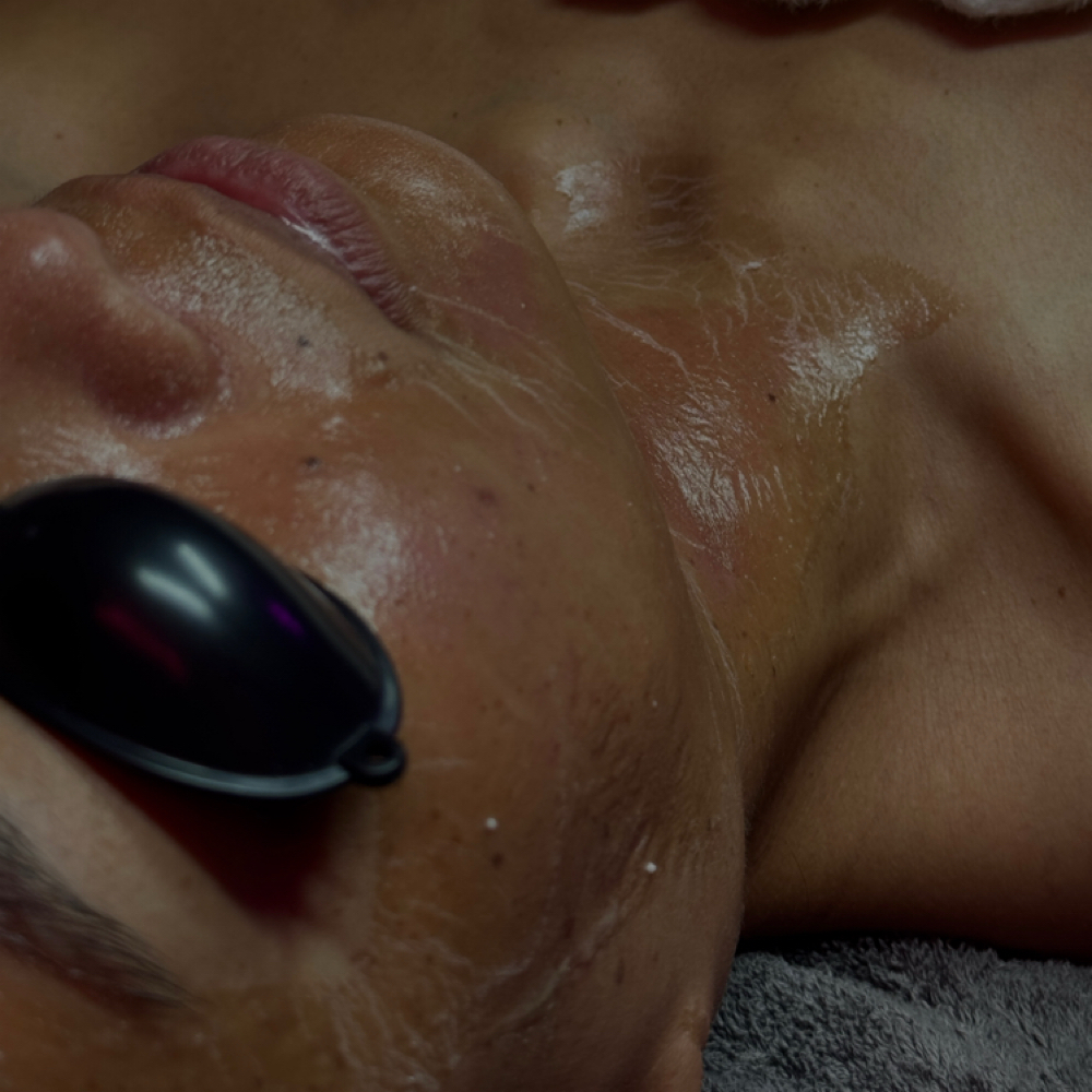 The HQ Luxe Facial at The Beauty HQ in Valencia, CA
