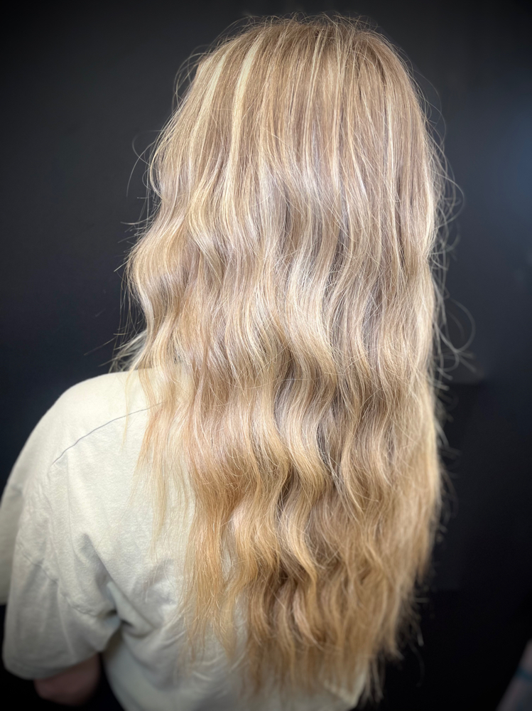 Blonding Services - Hailey