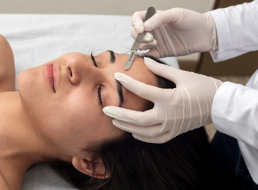 Dermaplaning Face