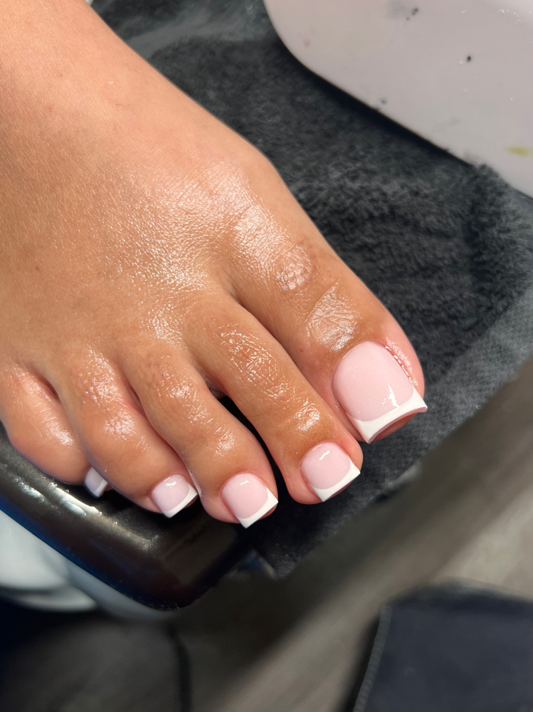 Polygel Toe Overlay at Autumn Elegance in Bronx, NY