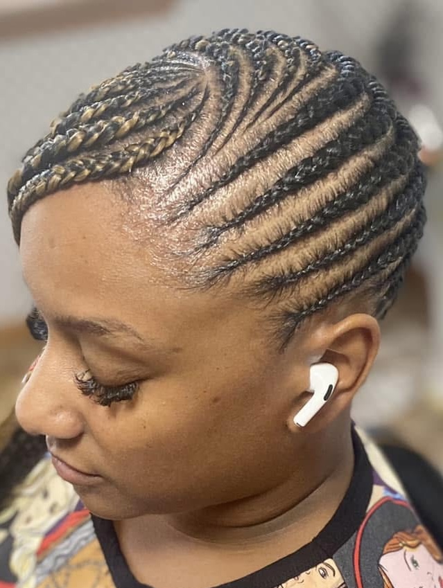 Med Lemonade Braids at Applying Pressure in yoakum, TX