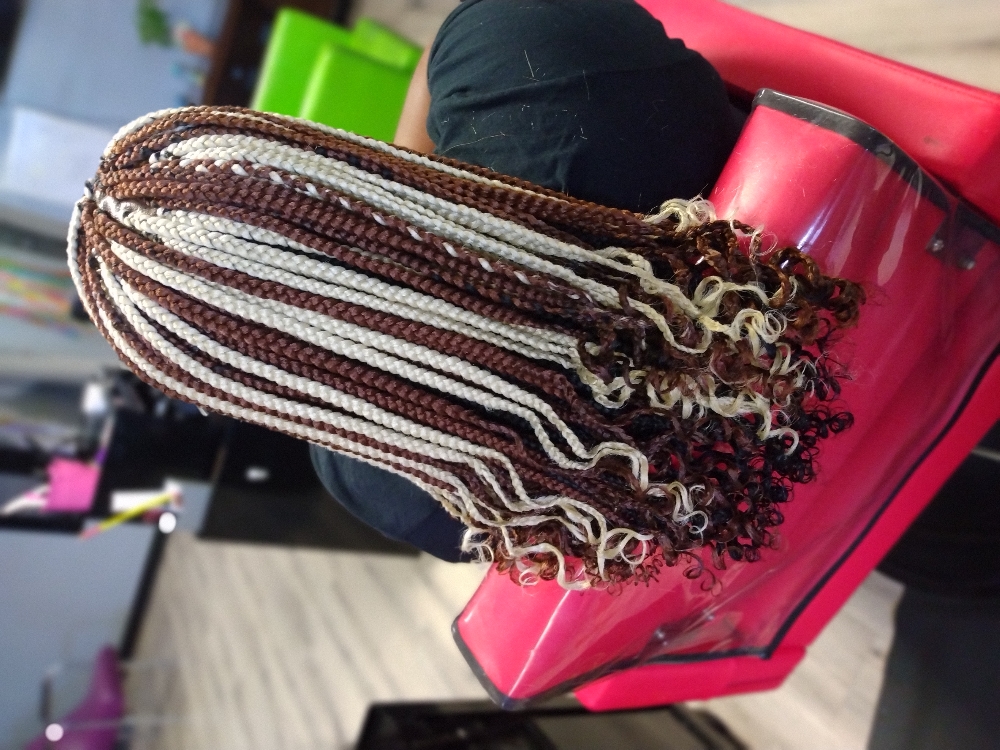 Box Braids M Waist