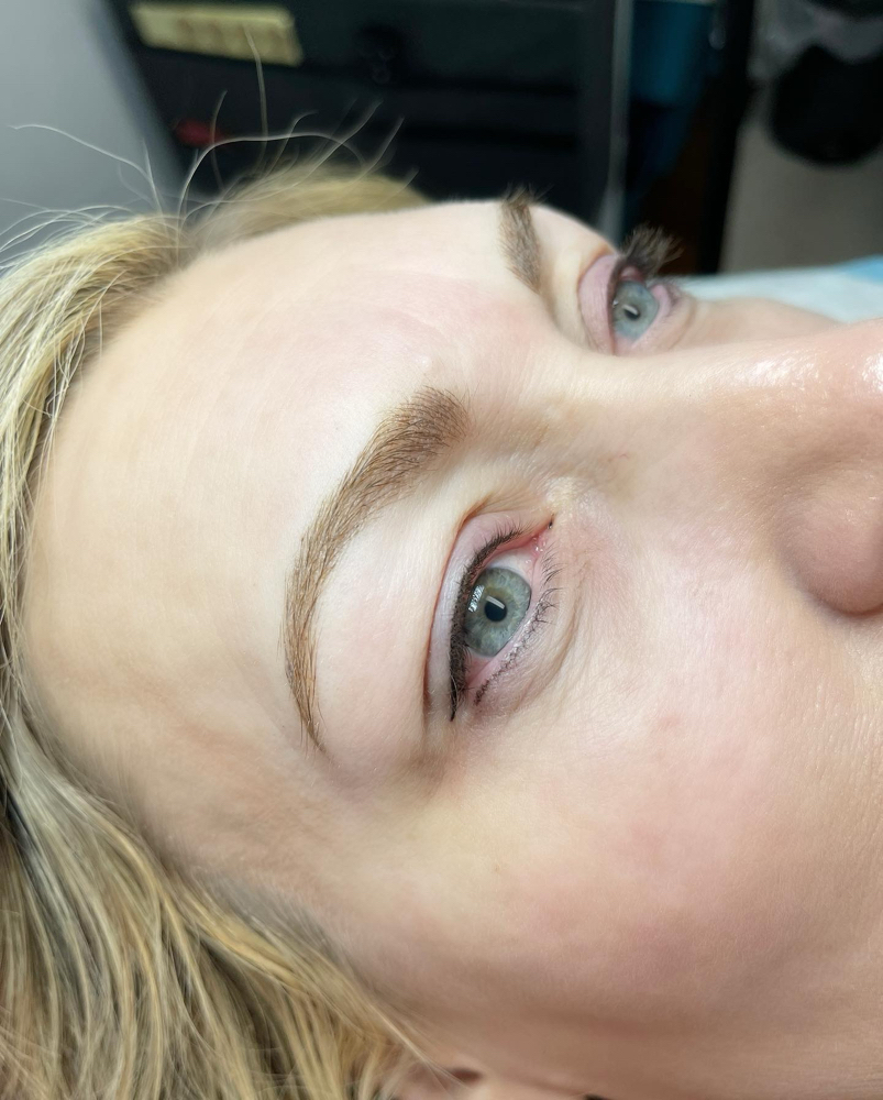 Eyeliner Touch Up