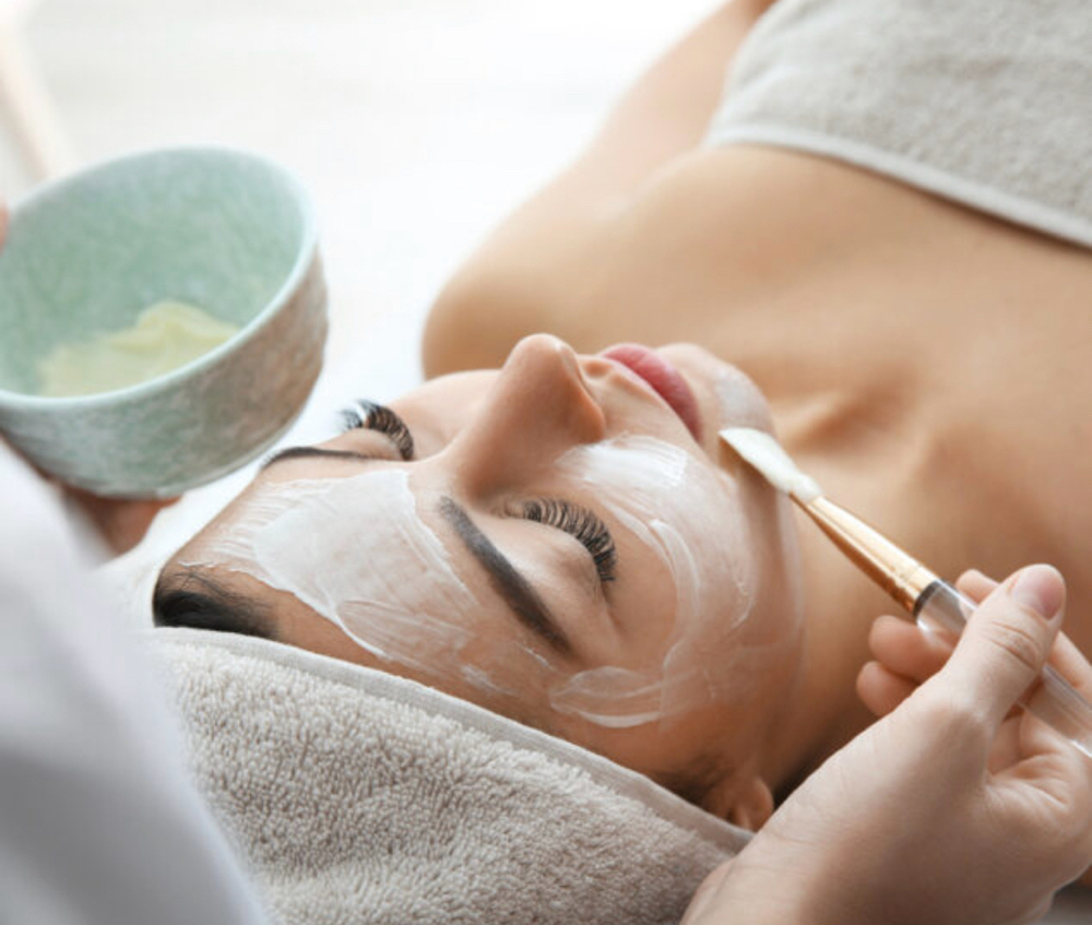 Dermaplane Facial