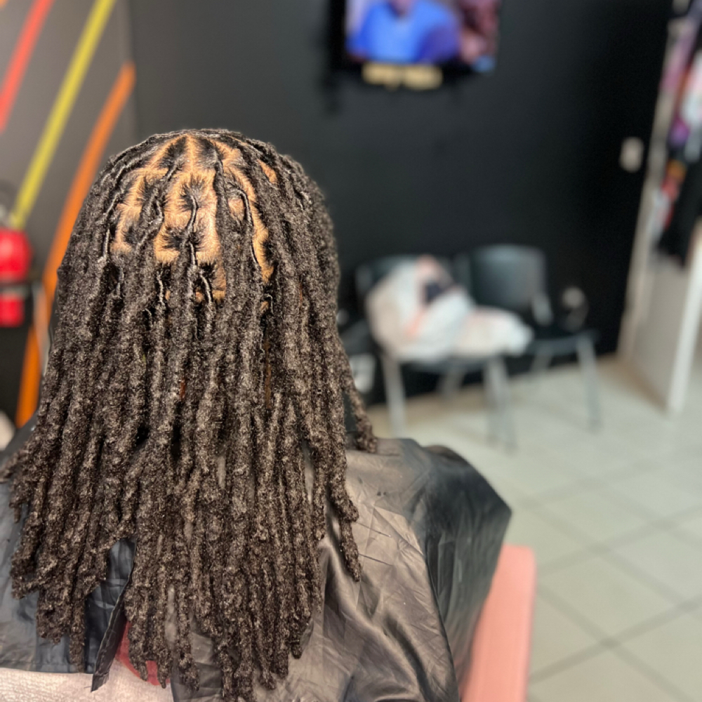 Loc Retwist at Improve My Mood in Atlanta, GA