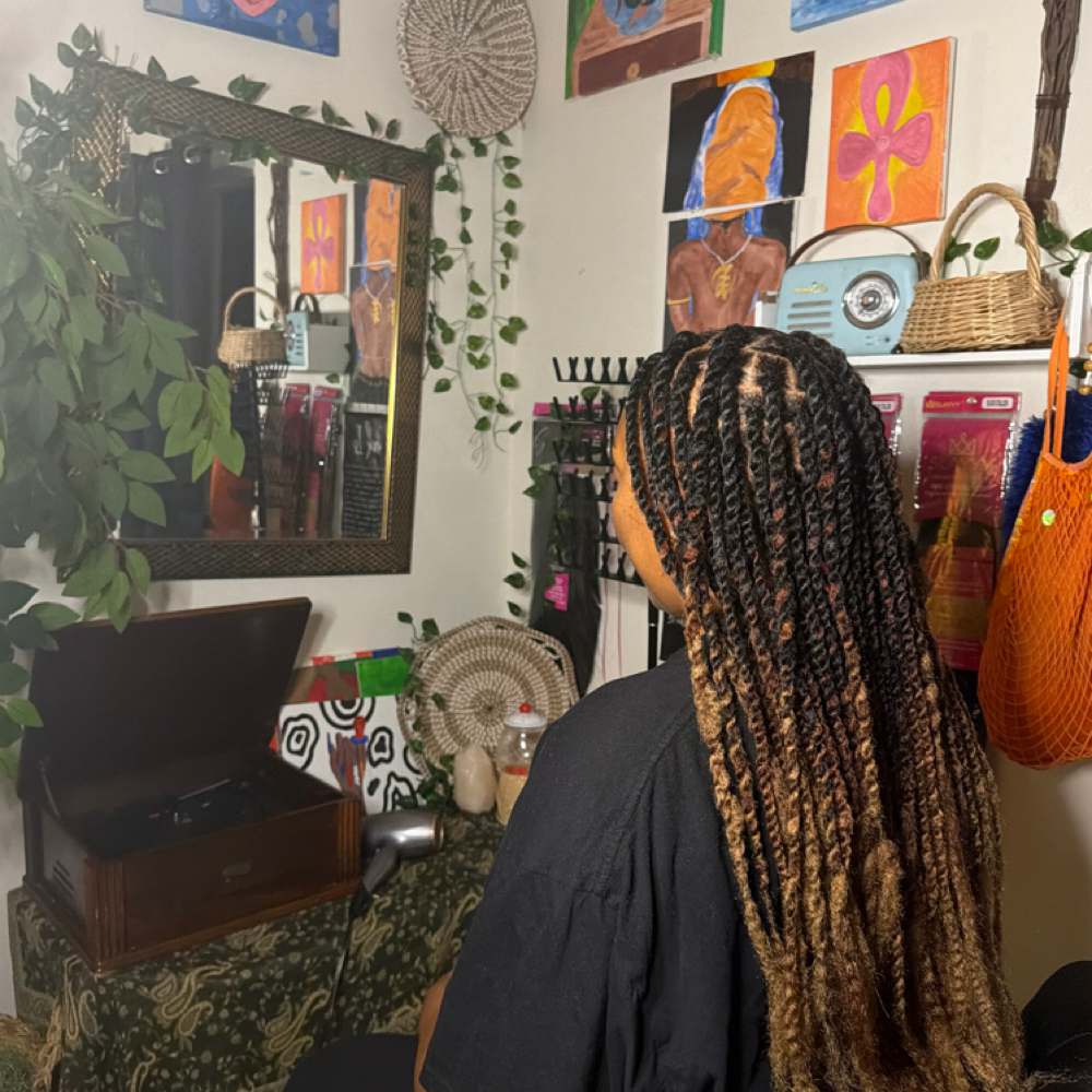 Passion Twist🪮 SMEDIUM at TwistedSistaLLC. in Kahului, HI