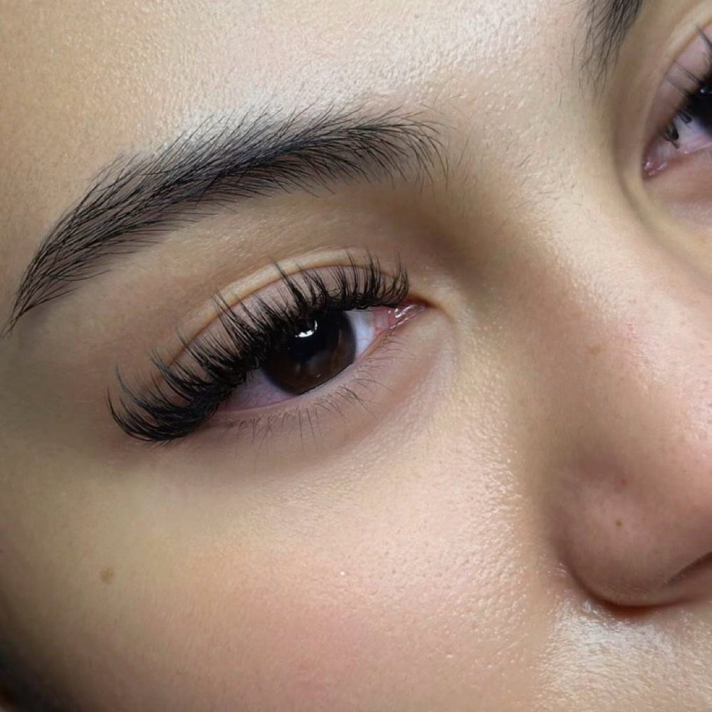 Hybrid / Wispy Lash Full Set at Mary Brows & Lashes in Los Gatos, CA