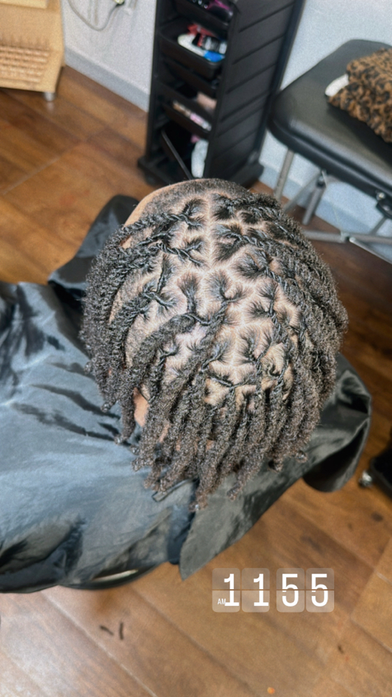 Instant Locs at BeautyQueen in Houston, TX