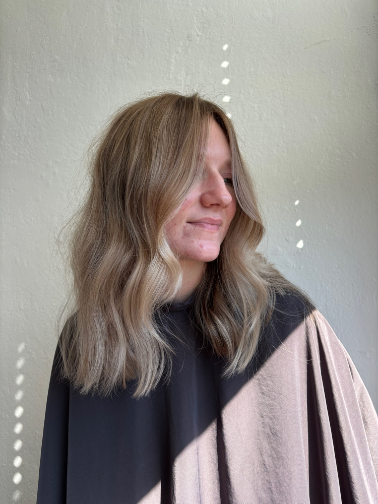 PARTIAL BLONDE