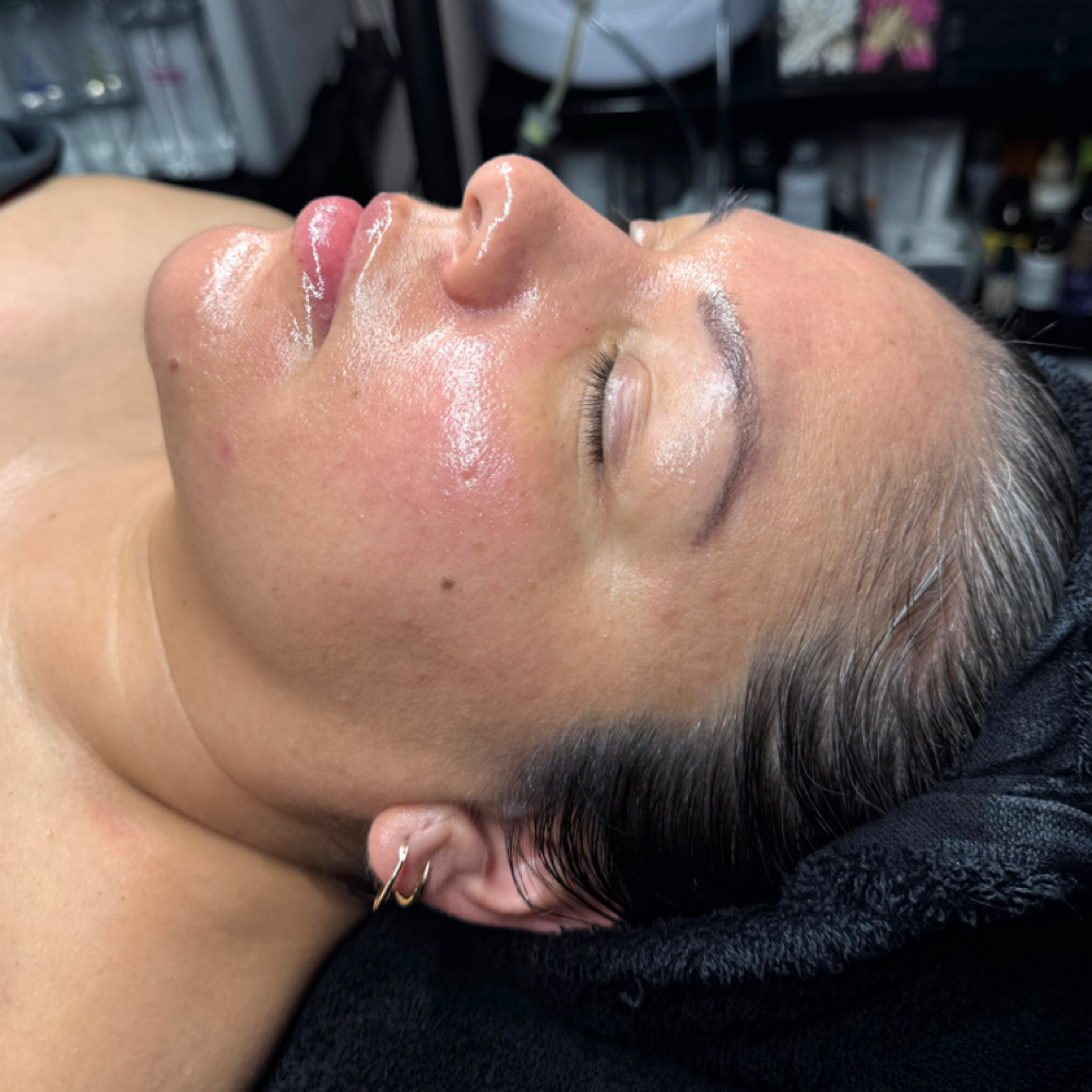CUSTOMIZED GLOW FACIAL (60 MIN) at Jassed Up Beauty in Las Vegas Nevada, NV