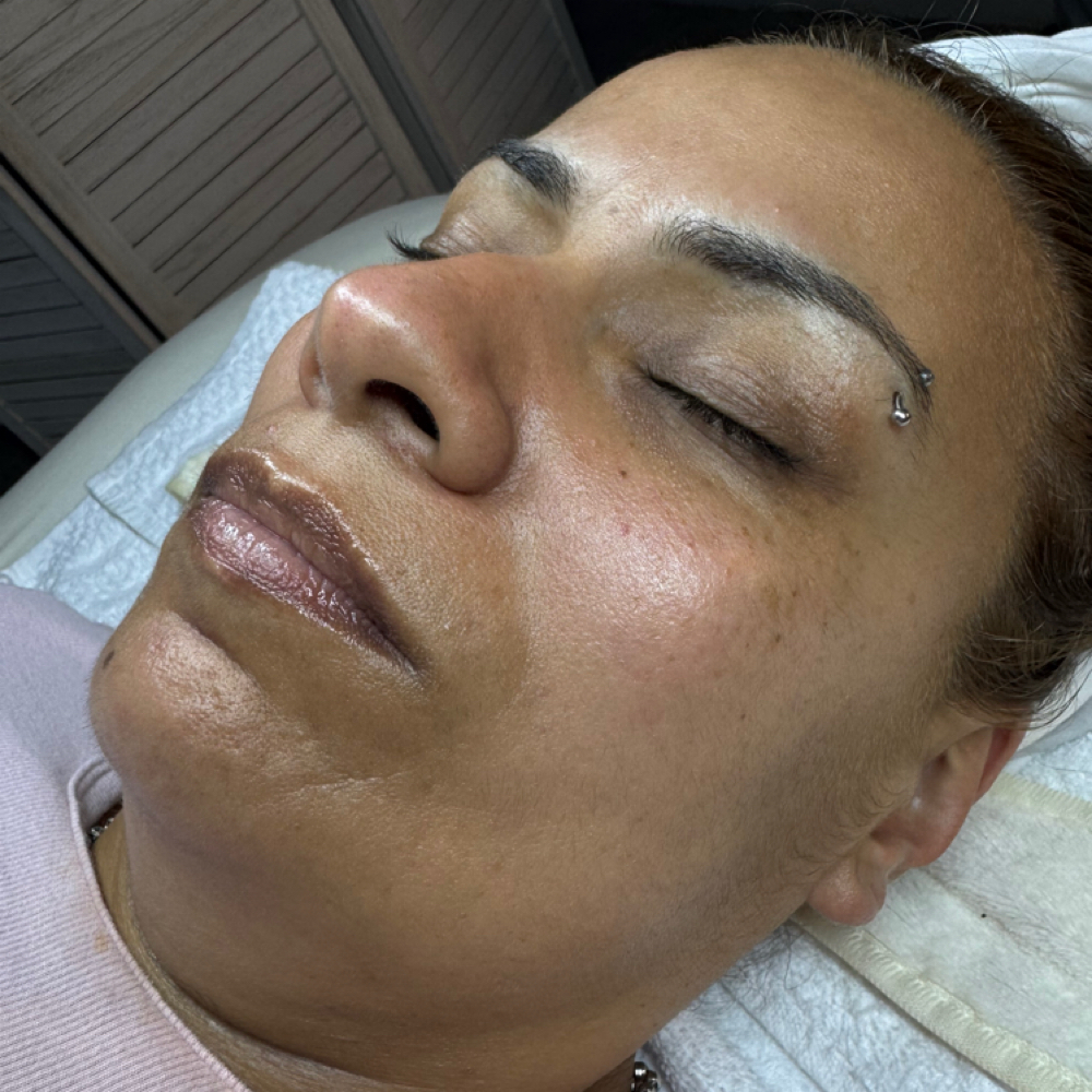 The Blended Beauties Intro Facial at Blended Beauties Esthetics LLC in Kankakee, IL
