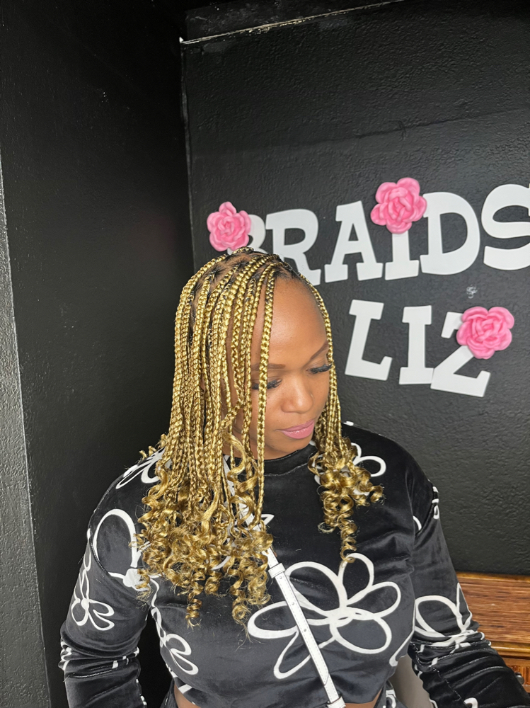 Medium Knotless BOB Style Braids