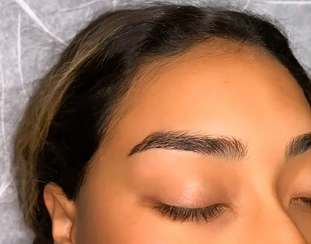 EYEBROW ෴ ෴ SYMMETRY