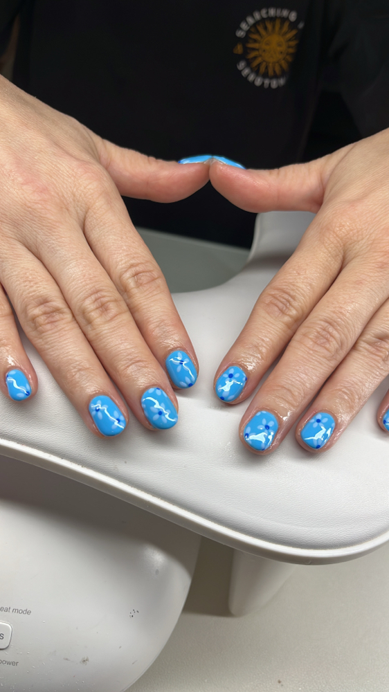 Deluxe Spa Manicure