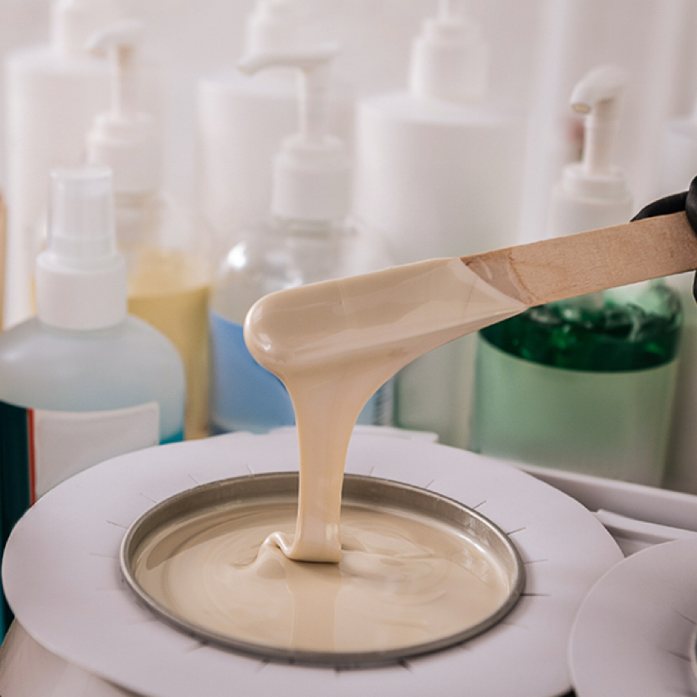 Full Facial Wax at Shady Dale Studio in Cloverdale, IN