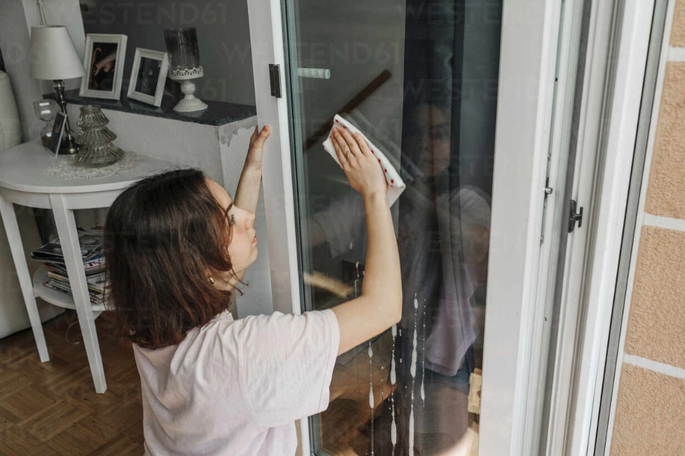 Door Cleaning🧽🏠🚪🧽