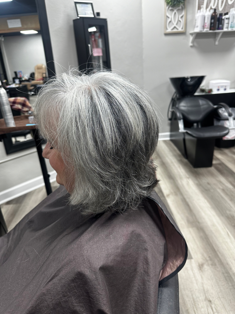 Womens Shampoo and Haircut