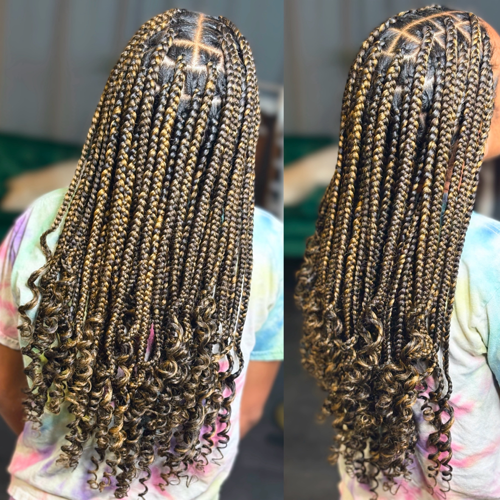 Knotless Braids - Medium at Taylor Braidz, LLC in Ocala, FL