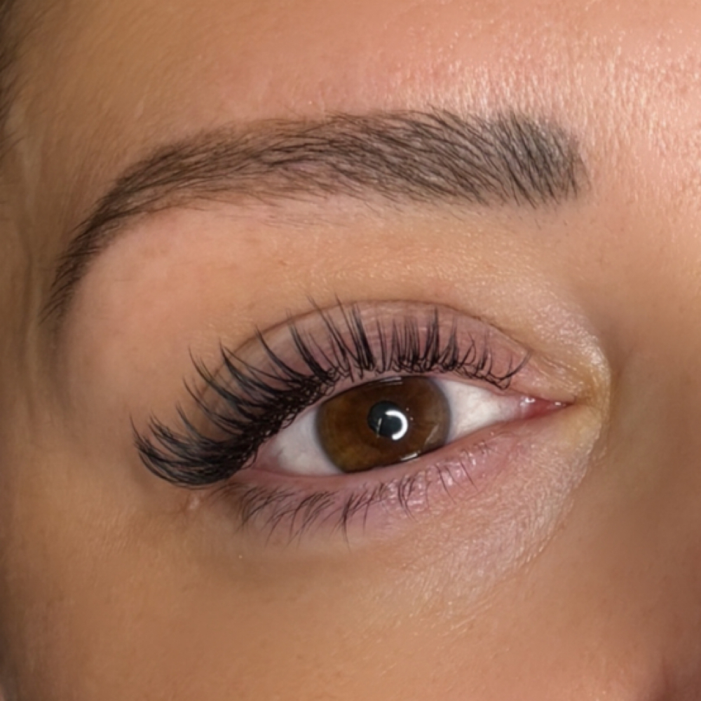Natural Set at Rua Lash Room in Fort Worth, TX