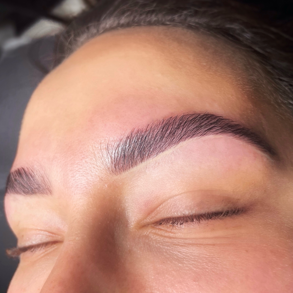 BROW LAMINATION + TINT