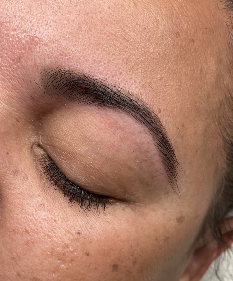 Eyebrow Tinting