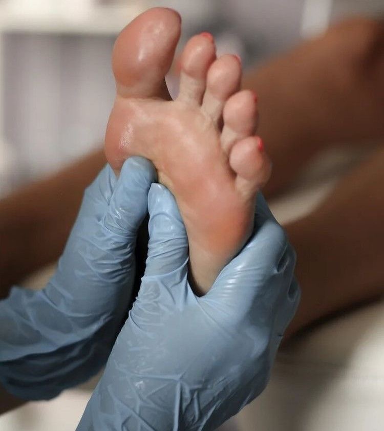 SPA PEDICURE/ RELAXING