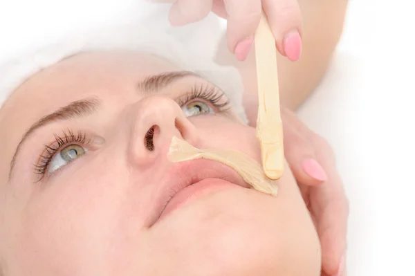 Upper Lip (Wax)