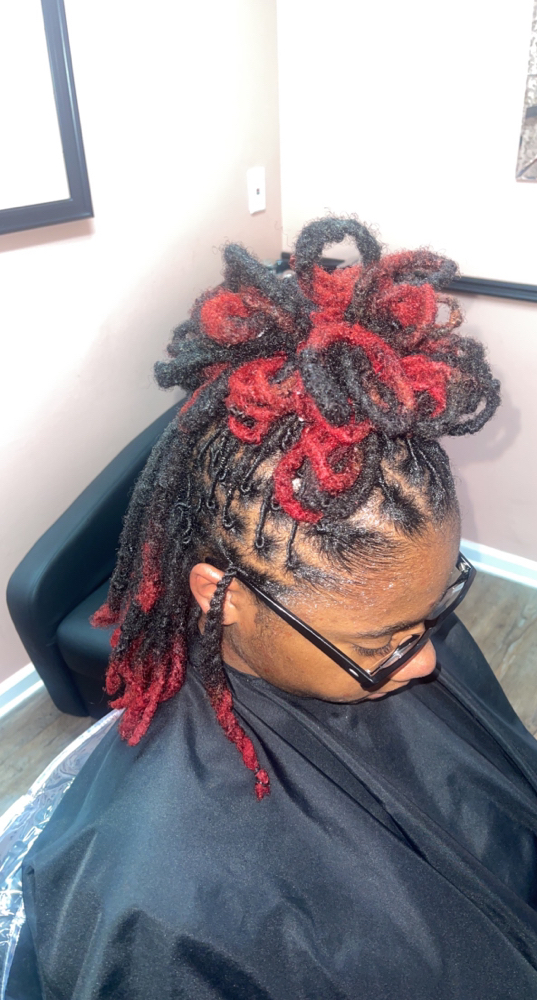 Color (Tips/Roots Only) W/ Retwist