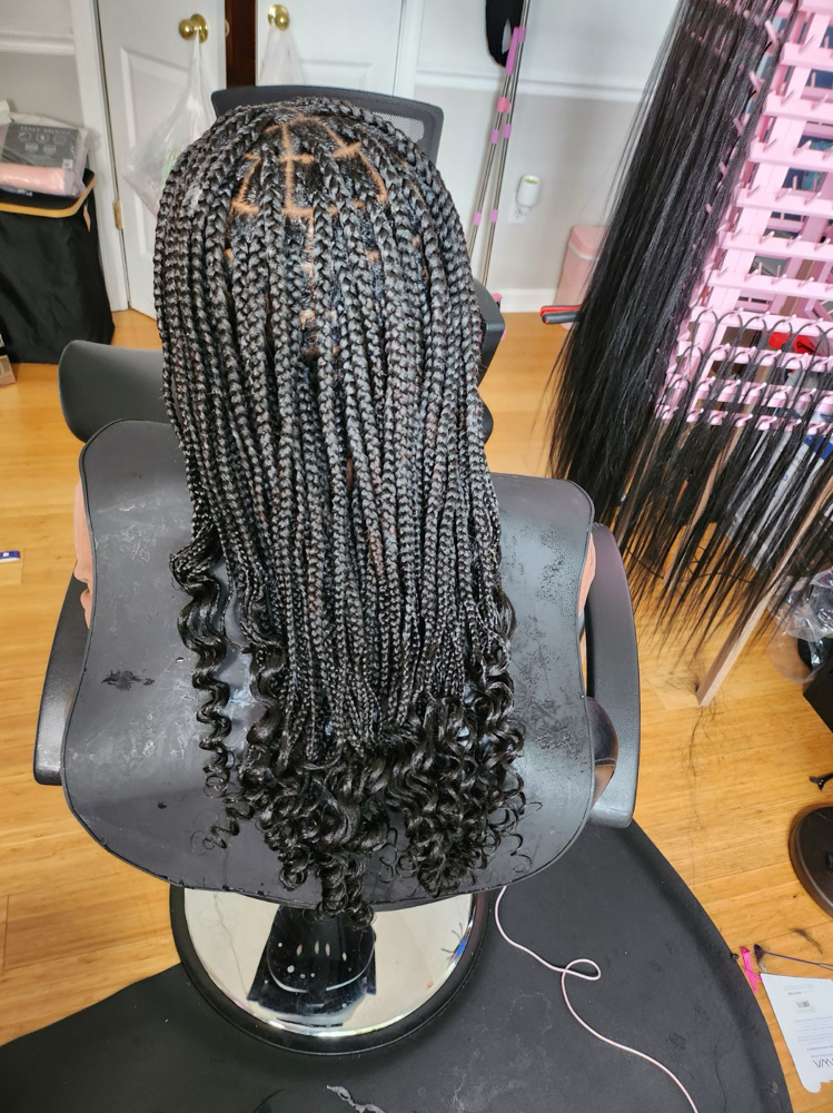 MED Box/Knotless Braids (Adult)
