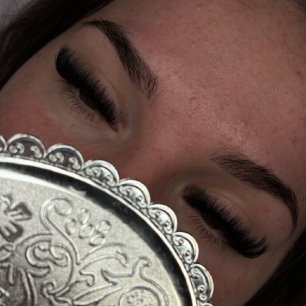 𝓥𝓸𝓵𝓾𝓶𝓮 𝓛𝓪𝓼𝓱𝓮𝓼 at luniralashes in Wichita, KS