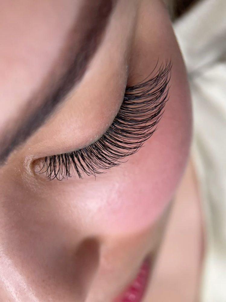 Classic Lashes