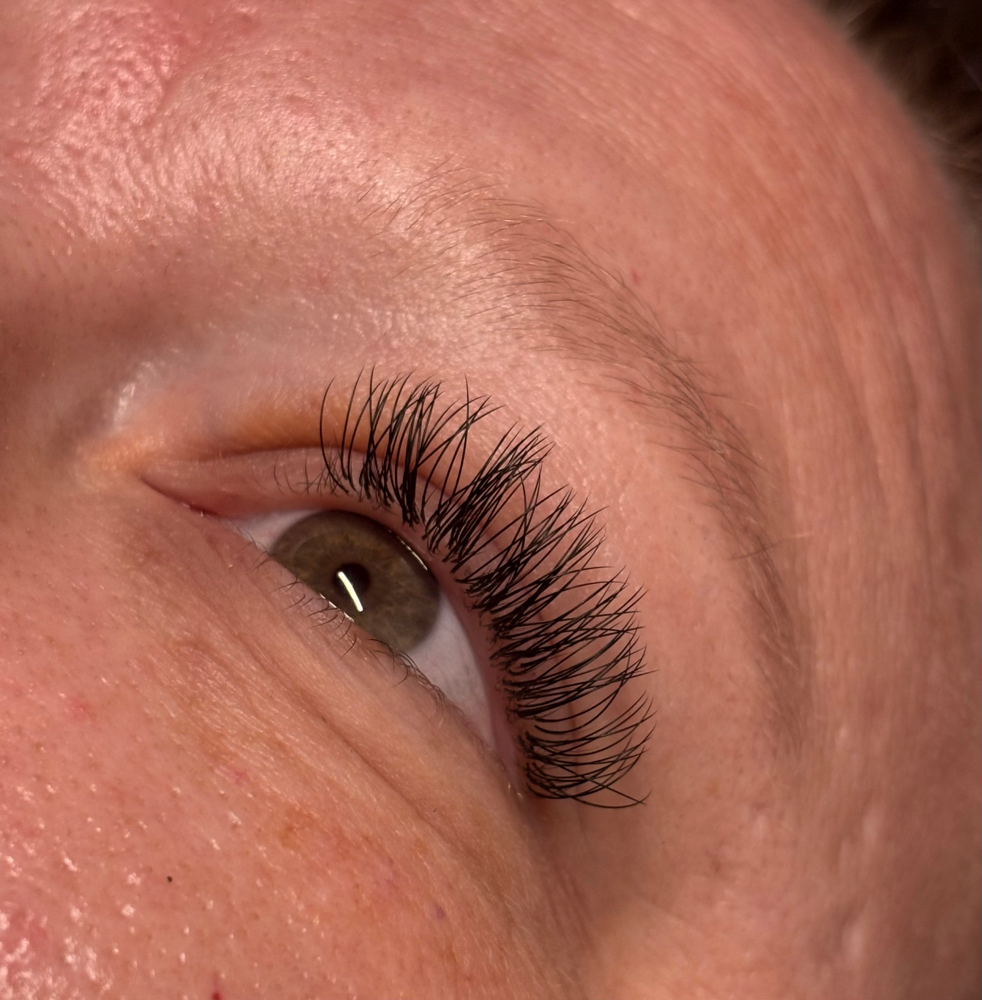 Classic Lashes at Mirror Energy Salon and Spa in Moore, OK