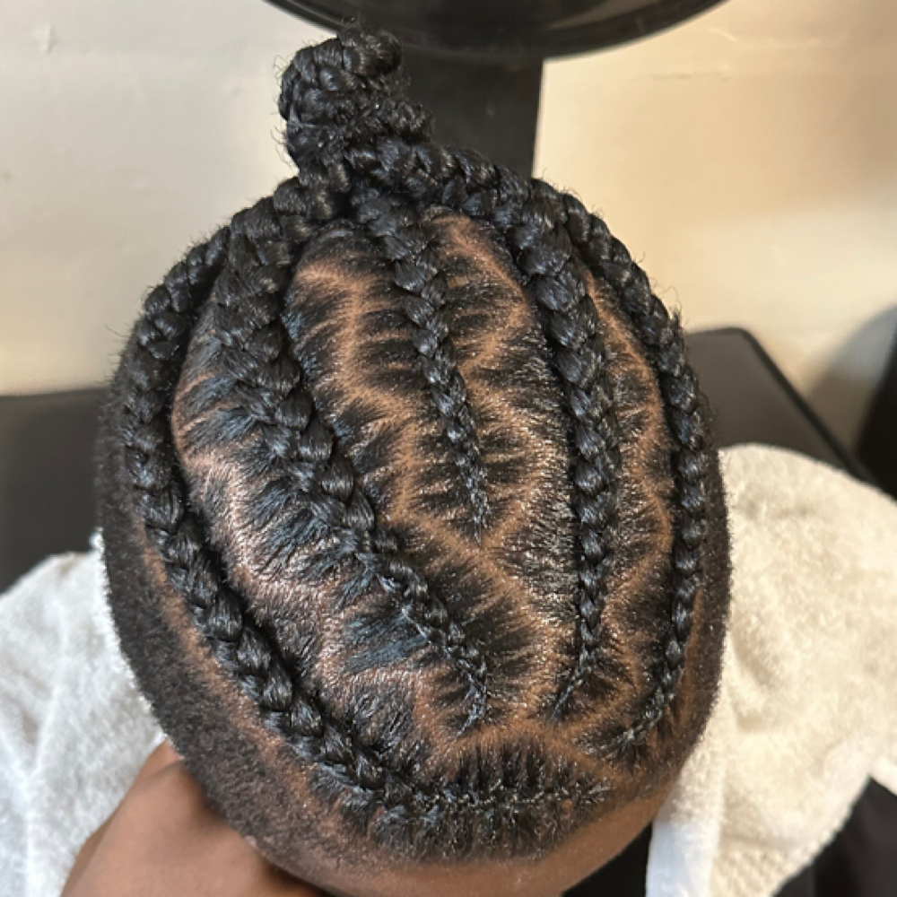 Stitch Braids Top at Kapture Hair in New Orleans, LA