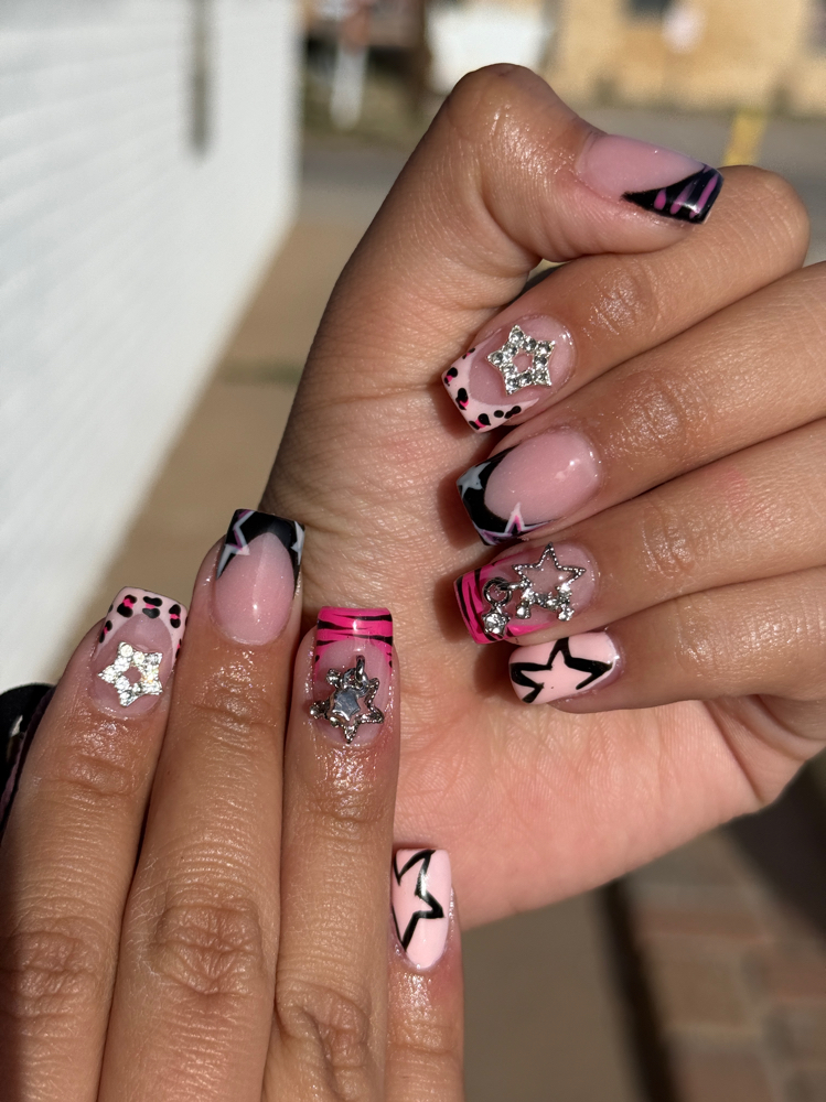 Short Acrylics With Design