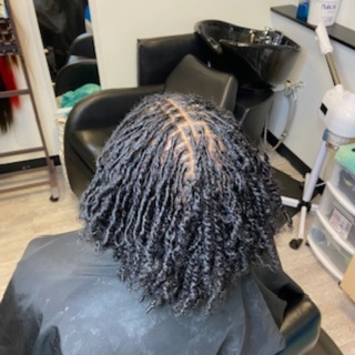 Micro Loc Palm Roll at Beyond Essence and Beauty in Reynoldsburg, OH