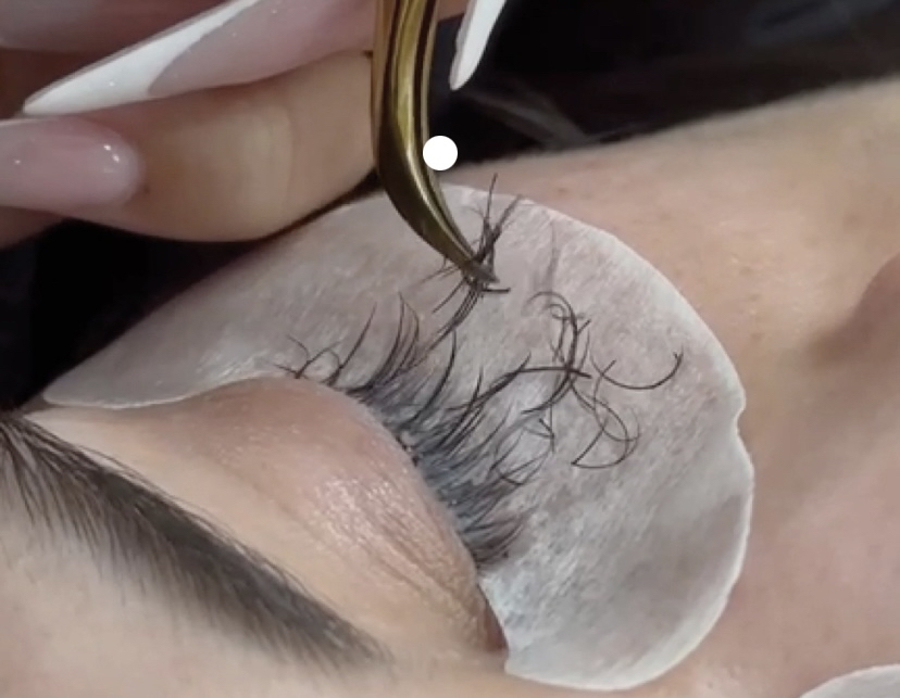 Full Eyelash Extension Removal