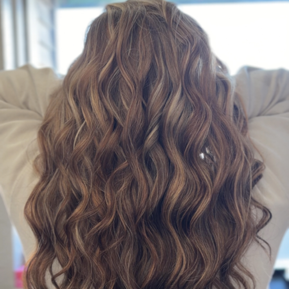 Highlights at Kylie's Hair & All Things Care in Battle Creek, MI