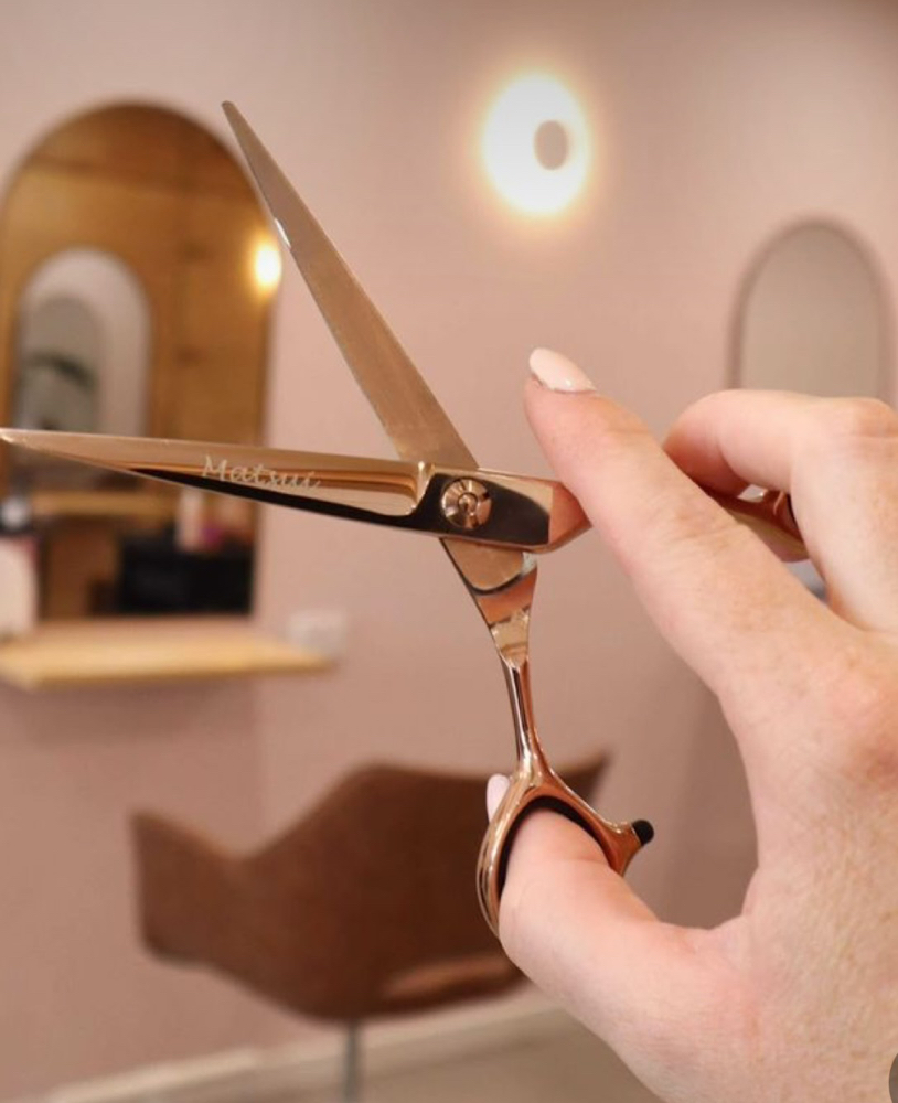 Womens Cut & Style