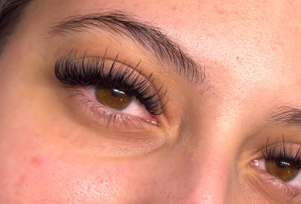 Wispy Hybrid Full Set