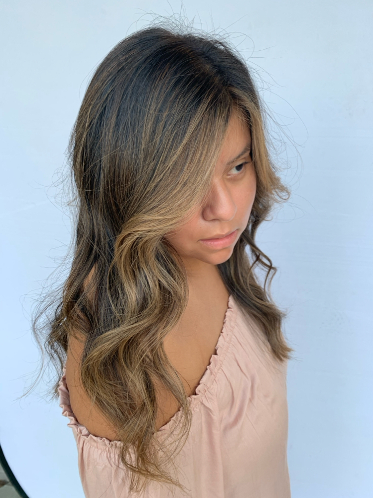 Face Frame Foil/Balayage & Blowdry